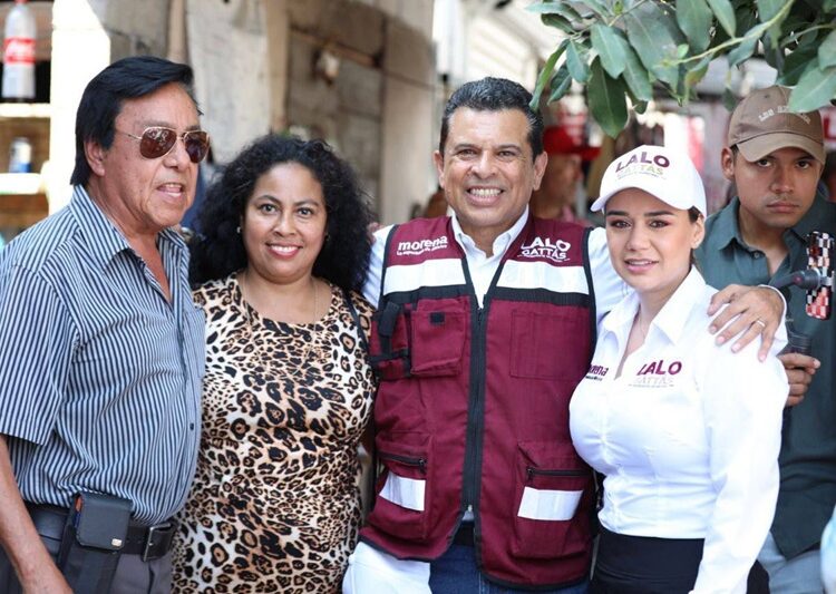 Tianguistas de la Américo se suman a Lalo Gattás