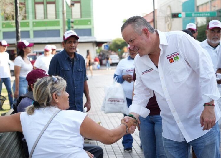 Respaldan neolaredenses a candidatos de la 4T