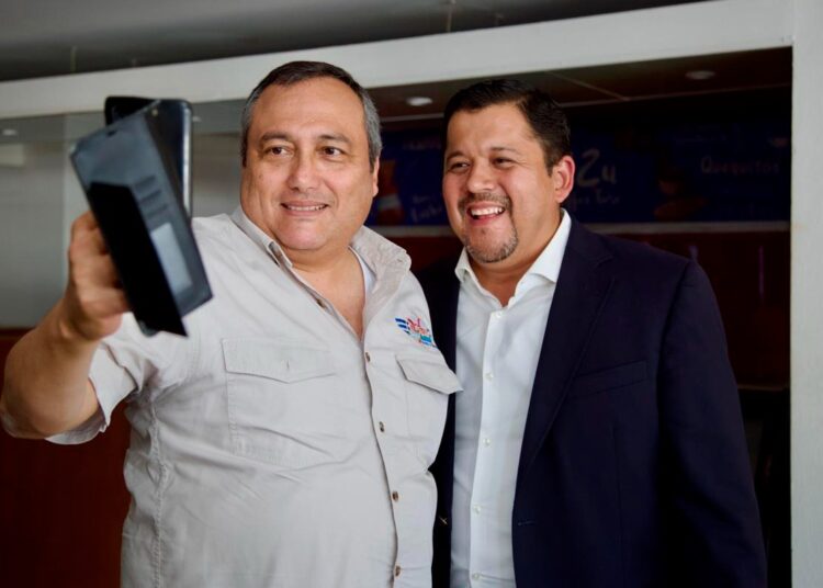 Empresarios de Reynosa y Matamoros con Arturo Núñez Ruiz