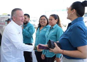 Trabajadores del autotransporte apoyan a Canturosas