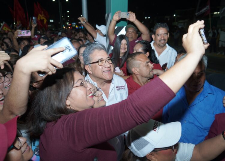 Armando Martínez recibe impresionante respaldo al inicio de su campaña