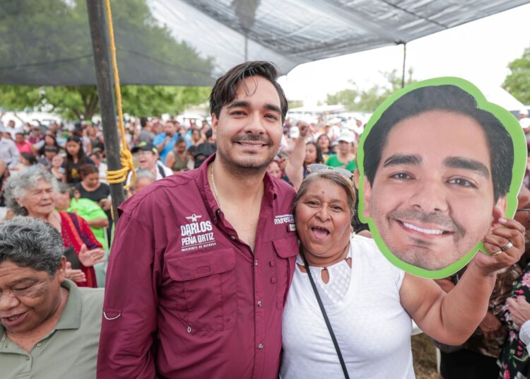 Carlos fortalece vínculos con cientos de reynosenses