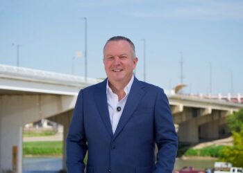 Impulsará CCR liderazgo comercial de NLD