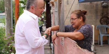 Va Carlos Canturosas por más beneficios para los trabajadores