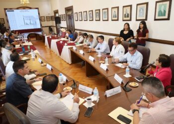 Gobierno de Victoría y SST ponen cerco al dengue