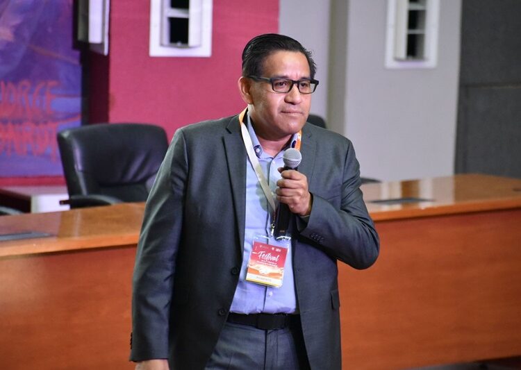 Investigador de la UAT expone nuevos avances sobre el tratamiento del dolor oncológico