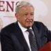 AMLO anuncia aumento salarial del 10% en promedio para maestros
