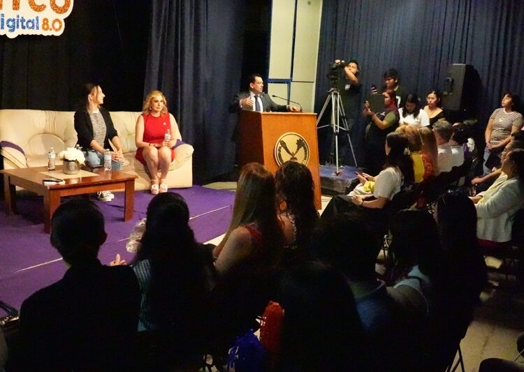 Abordan en la UAT actualidades de la comunicación en la era digital