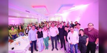 Agradecen emprendedores apoyo con Maki Ortiz y Carlos Peña