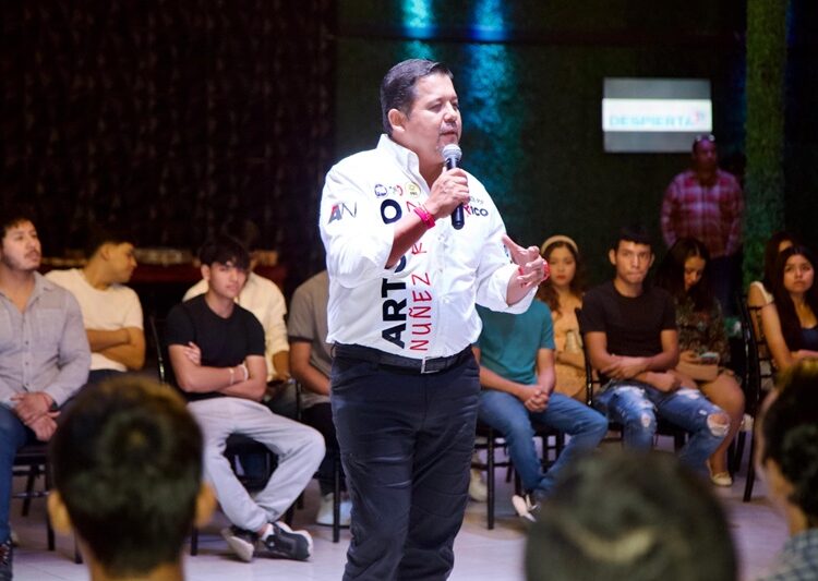 Arturo Núñez convoca a la fuerza de los jóvenes para defender a México y a Tamaulipas