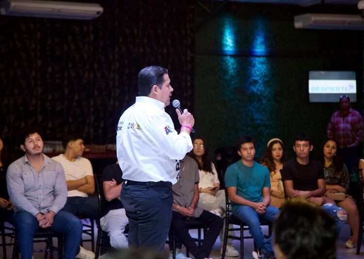 Arturo Núñez convoca a la fuerza de los jóvenes para defender a México y a Tamaulipas