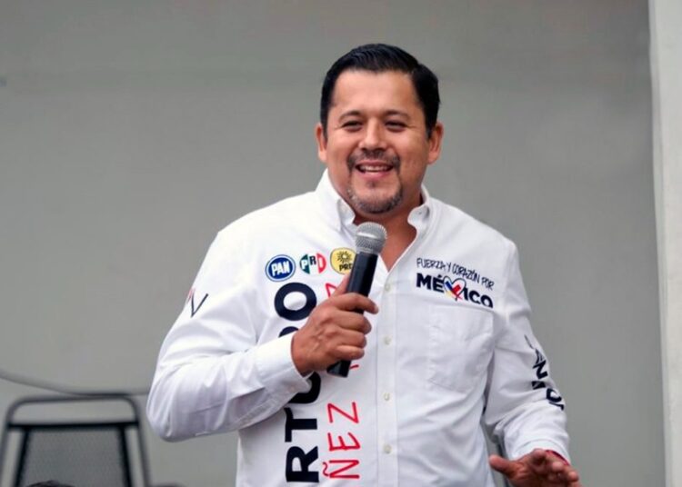 Arturo reconoce a maestros de Tamaulipas