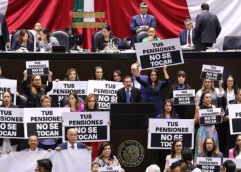 Tramitan amparo contra pensiones