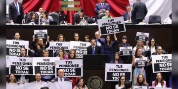 Tramitan amparo contra pensiones