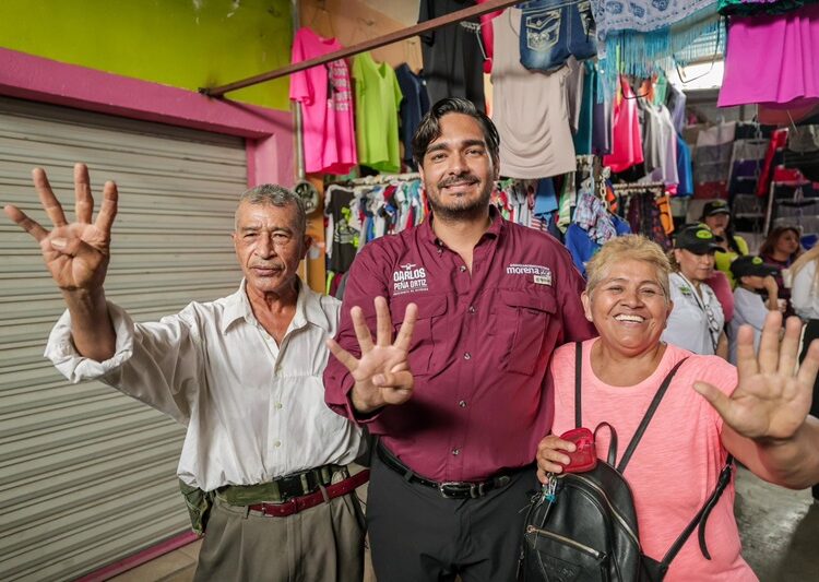 Carlos Peña en su visita al Tianguis Jarachina, refuerza la unión y apoyo a comerciantes