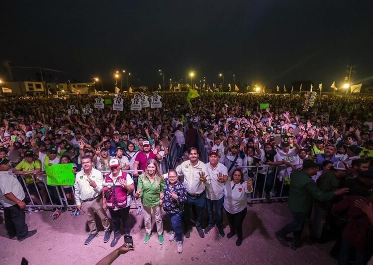 Carlos Peña y Maki Ortiz, Triunfal Cuarto Cierre de Campaña