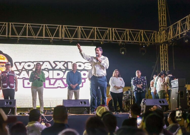Carlos Peña y Maki Ortiz, Triunfal Cuarto Cierre de Campaña