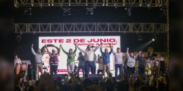 Carlos Peña y Maki Ortiz, Triunfal Cuarto Cierre de Campaña