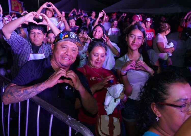 Carmen Lilia Canturosas cierra fuerte en el Distrito 1