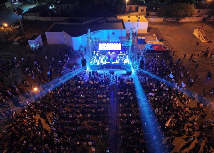 Con gran éxito concluye Carmen Lilia Canturosas campaña electoral en el Distrito III