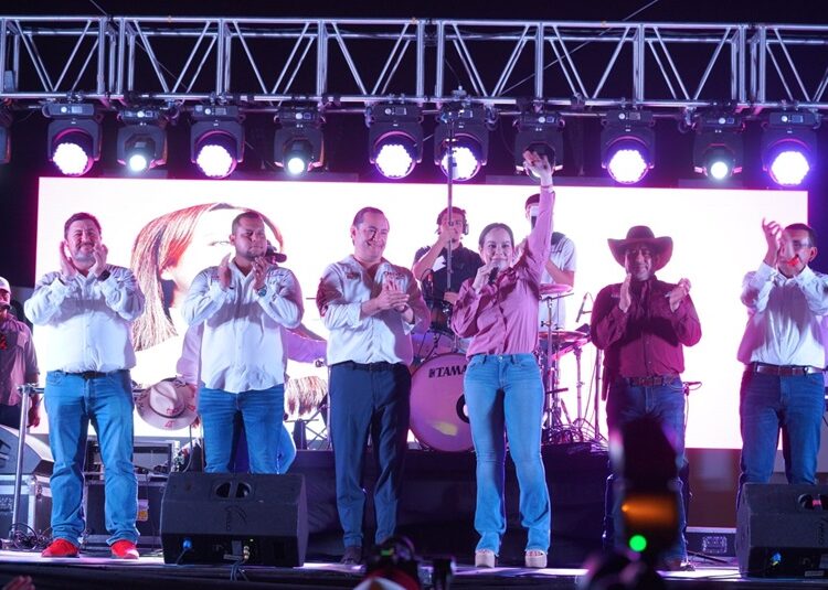 Con gran éxito concluye Carmen Lilia Canturosas campaña electoral en el Distrito III