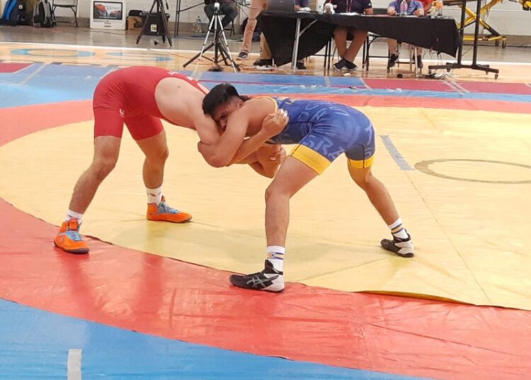 Cuelga bronce Grimany para la UAT en Luchas Universitarias