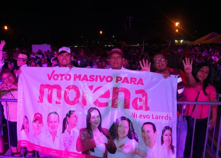 Dan respaldo a Carmen Lilia Canturosas miles de familias del Distrito III