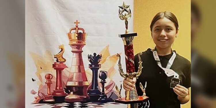 Daniela Ordoñez campeona en el Torneo Estatal de Ajedrez