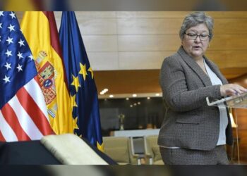 EUA devuelve a España un libro del siglo XVI que fue hallado en una “caja sospechosa”
