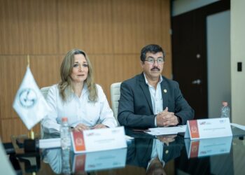 El rector Dámaso Anaya da inicio al proceso para acreditar el CEINA y bibliotecas de la UAT