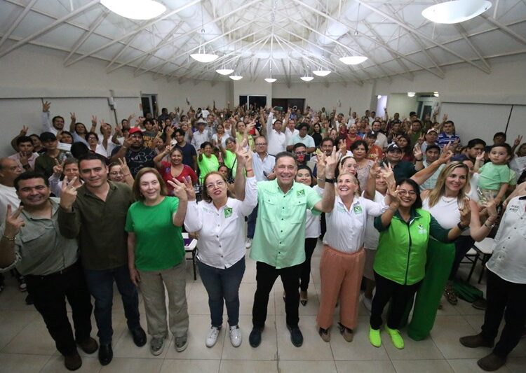 Eugenio entrega nombramientos a estructura electoral en la zona sur