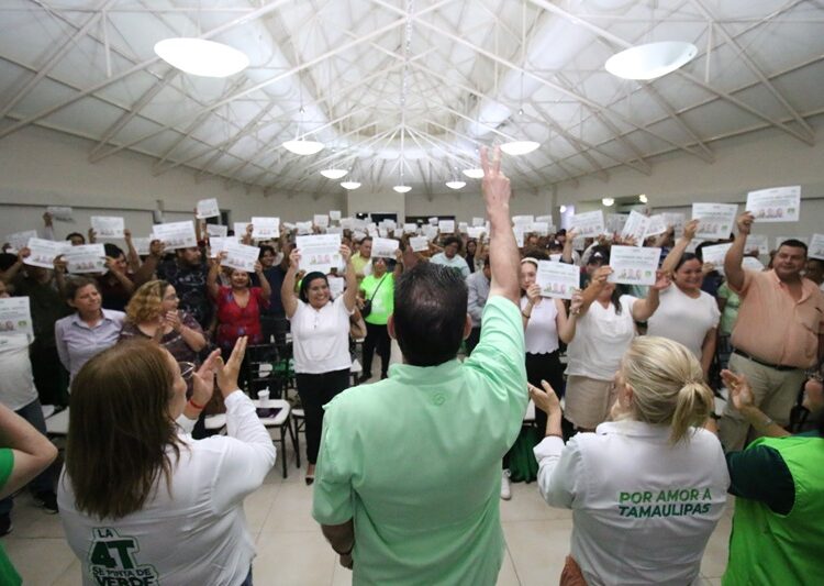 Eugenio entrega nombramientos a estructura electoral en la zona sur