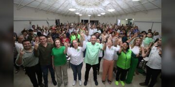Eugenio entrega nombramientos a estructura electoral en la zona sur
