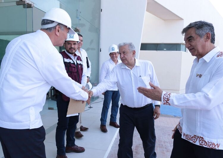 Asegura AMLO presupuesto para concluir hospital de Madero