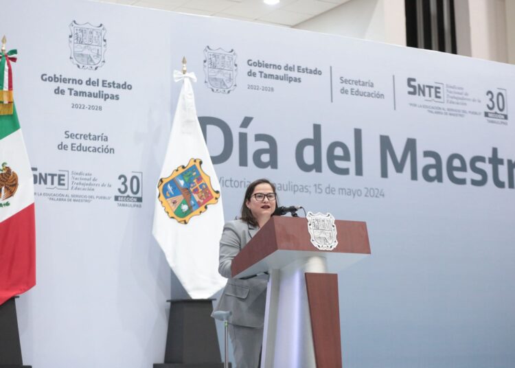 Reconoce Américo labor del magisterio tamaulipeco