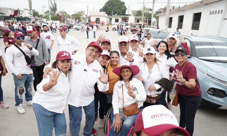 Familias del sector Monte Alto respaldan proyecto de reelección de AMM