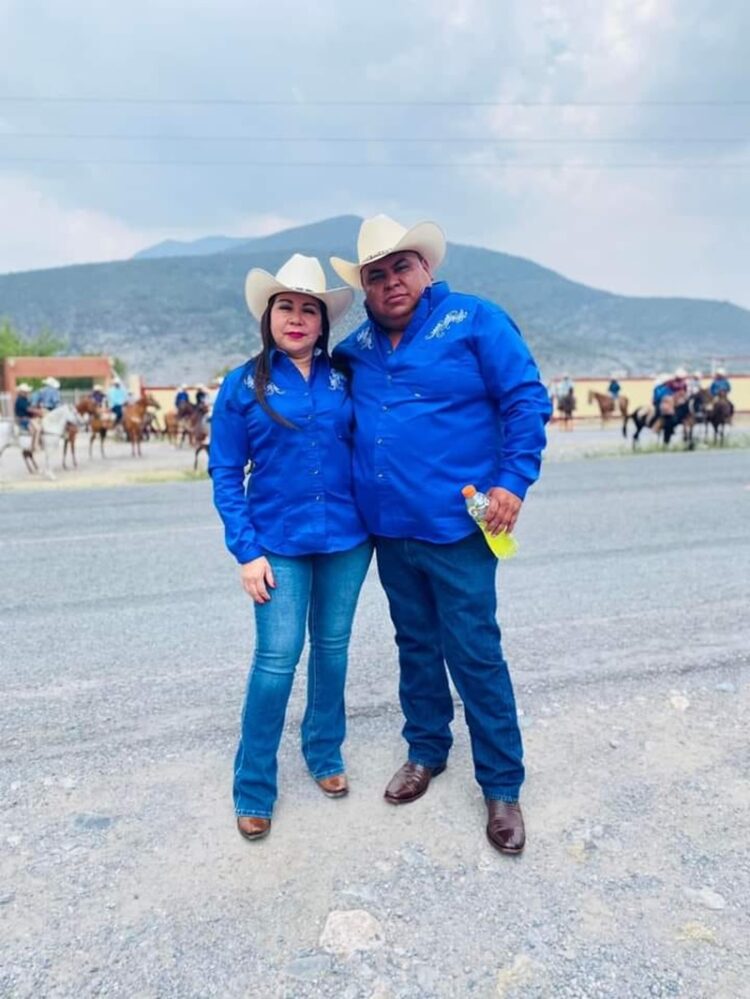 Felicita Rector a docentes el ‘Día del Maestro’