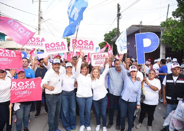 Habrá continuidad en pavimentación asegura Rosa González en la colonia Morelos