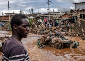 Se eleva a 257 los muertos por las devastadoras inundaciones en Kenia