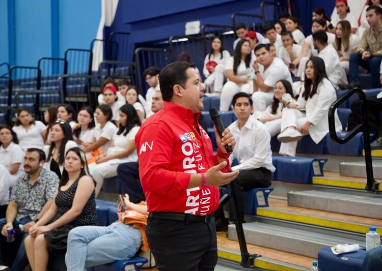 “Jóvenes despierten, México los necesita y formen parte del cambio”: Arturo