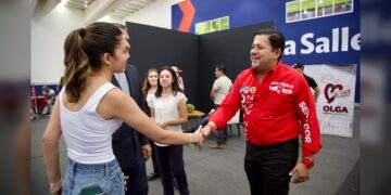 “Jóvenes despierten, México los necesita y formen parte del cambio”: Arturo