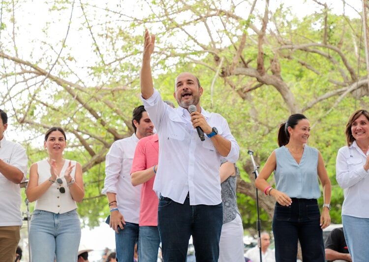 Llama Pepe Schekaibán al voto masivo por los candidatos del PAN-PRI en Tampico