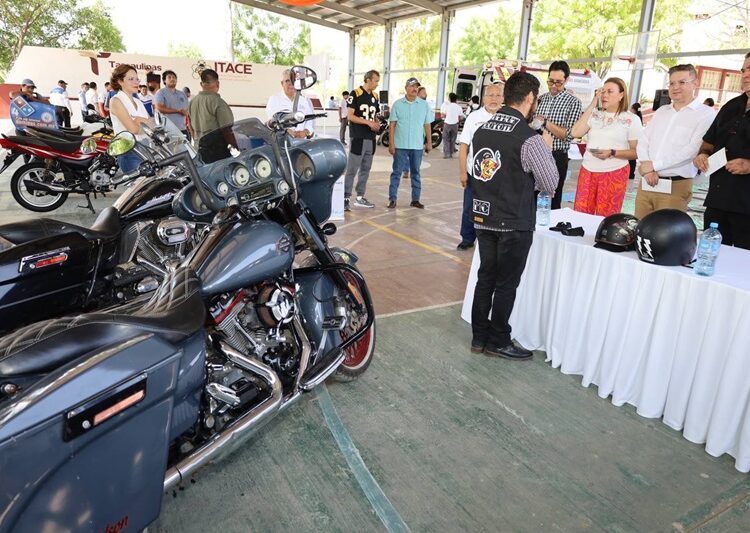 Llevan PC y Tránsito municipal programa de prevención de accidentes al plantel ITACE