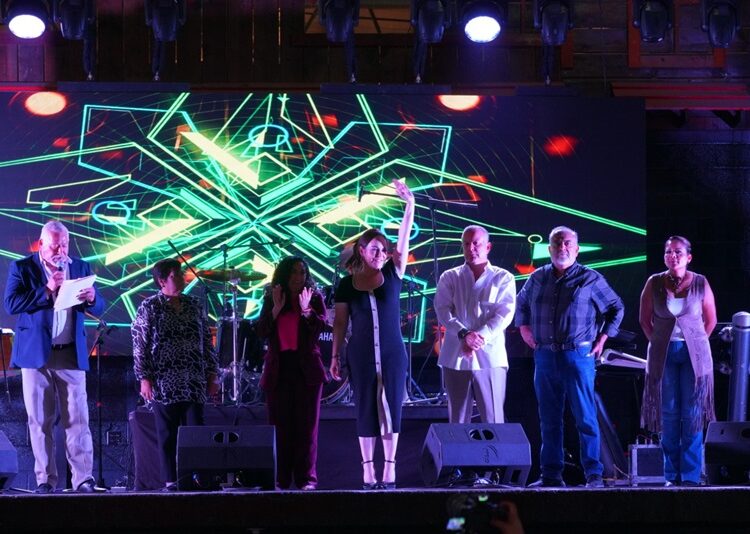 Magisterio de NLD da respaldo a Carmen Lilia Canturosas