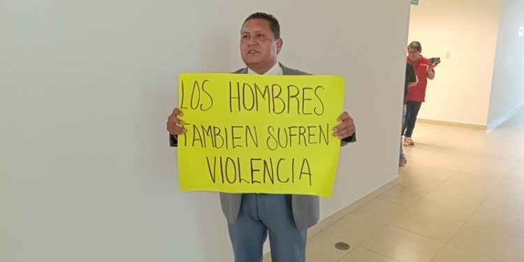 Diputado pide que no se oculte la violencia de género contra los hombres