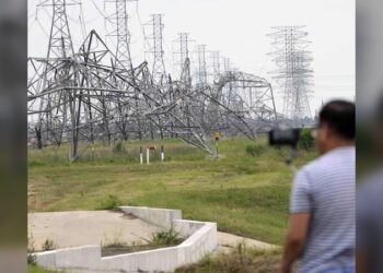 Más de 352 mil hogares seguían sin electricidad en Cypress, Texas