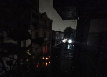 Reportan apagones en 20 estados del país