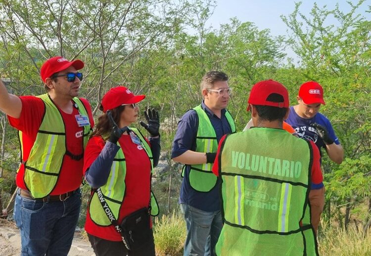 Participa Municipio en mega jornada de limpieza de HEB en río San Marcos