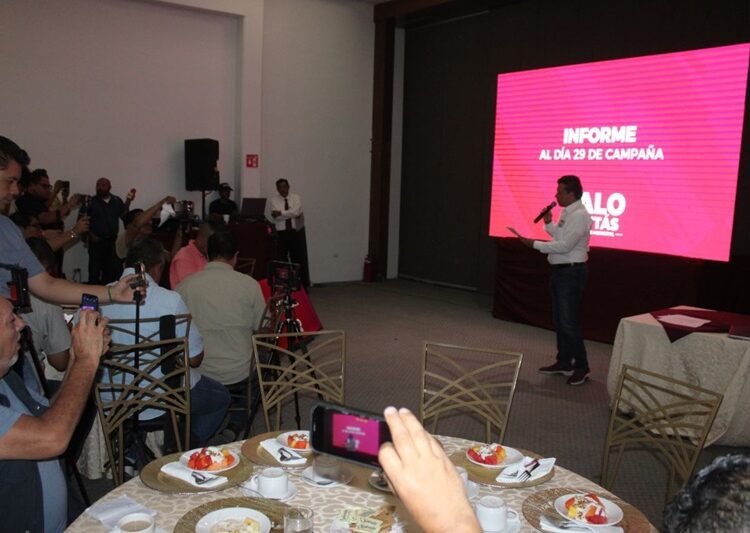 Presenta Lalo Gattás informe de acciones y propuestas de campaña