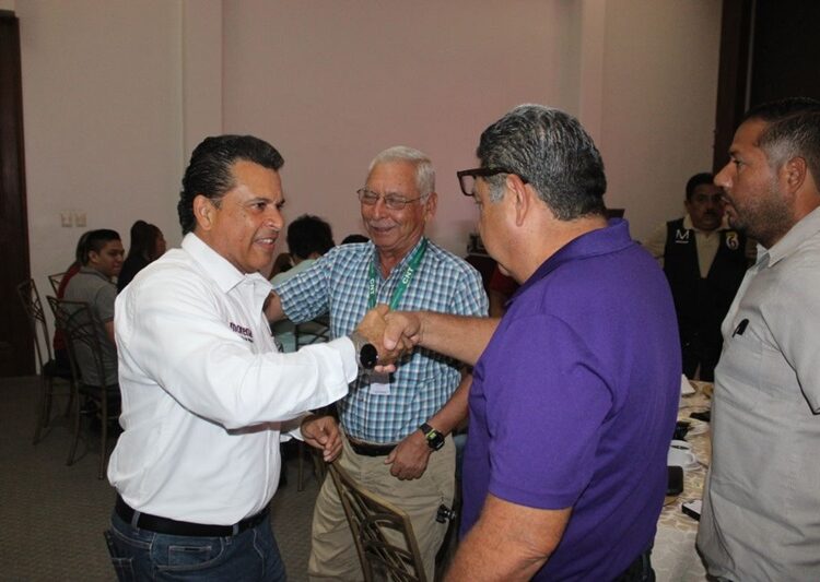 Presenta Lalo Gattás informe de acciones y propuestas de campaña